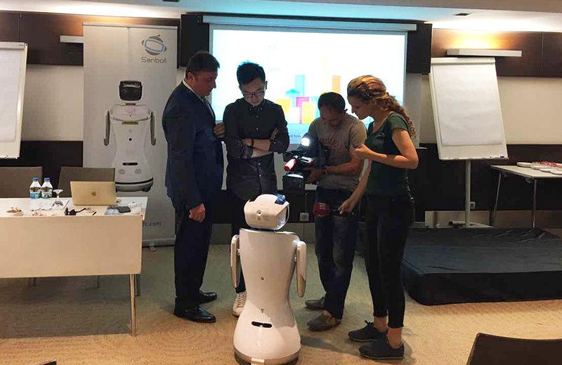 intelligent robot for business, commercial assistant robot, promotion robot